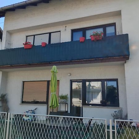 Marina Gloria Apartamento Zadvorsko Exterior foto