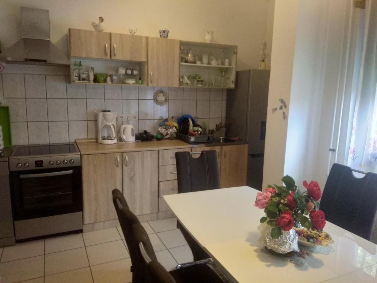 Marina Gloria Apartamento Zadvorsko Exterior foto